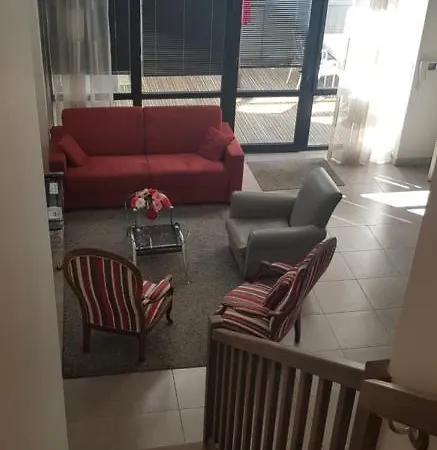 Le Jardin De L'horloge *