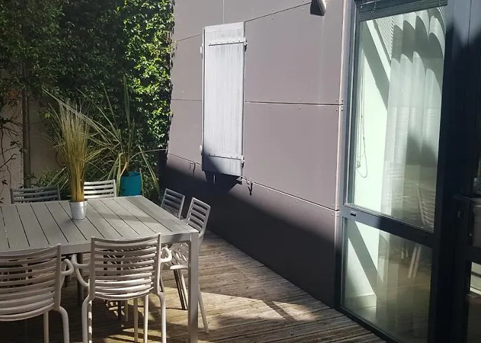 Le Jardin De L'horloge Апартаменты
