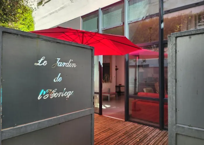 Le Jardin De L'horloge Апартаменты *